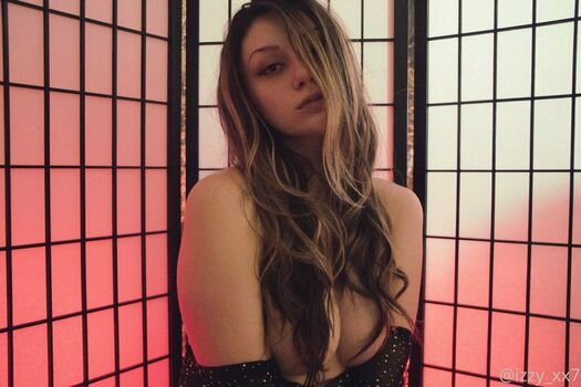 izzy_xx