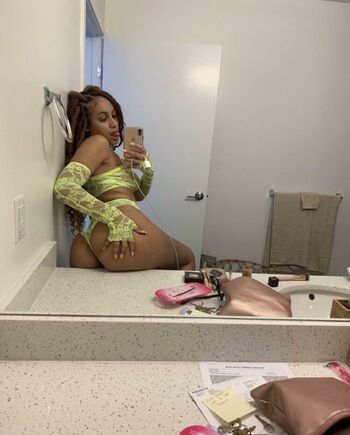 Jada Amor