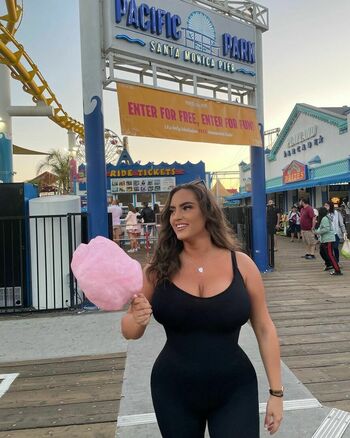 Jade Dean