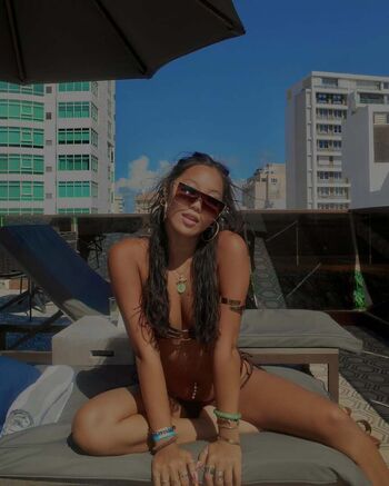 Jade S