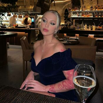 jana_blondie_19