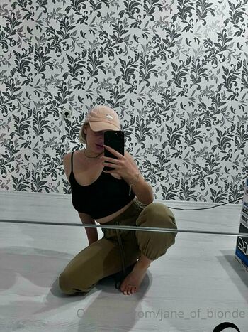 jane_of_blonde
