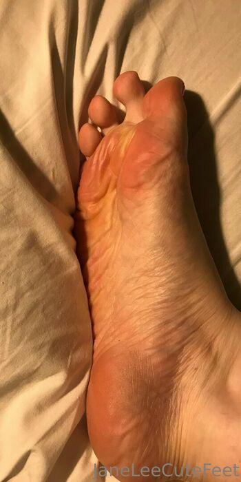 janeleecutefeet