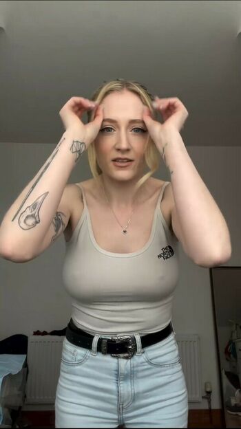 Janet Devlin