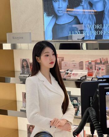Jang Won-young
