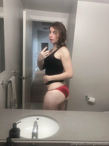 janieblade