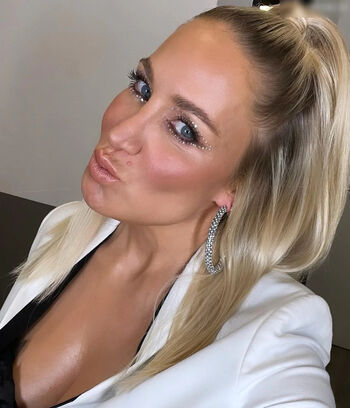 Janine Kunze