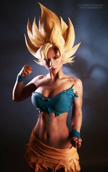 Jannet In Cosplay