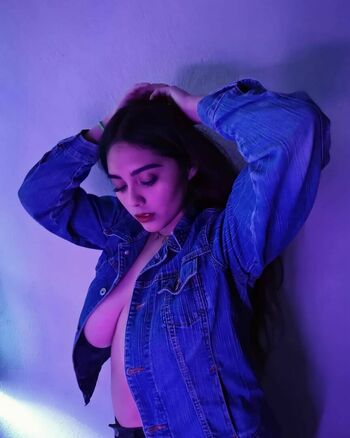 Jaqui Flores