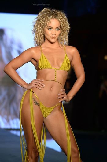 Jasmine Sanders