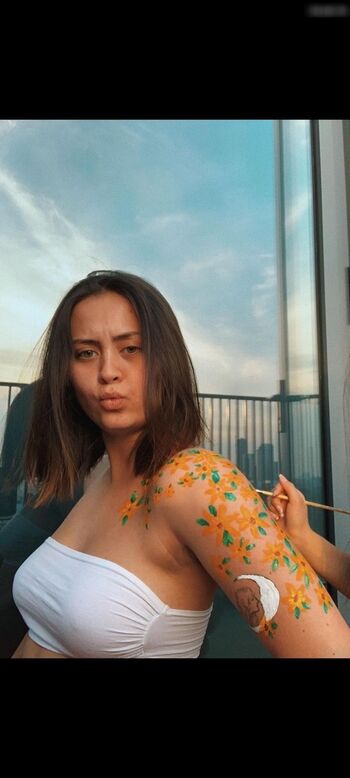 Jasmine Thompson