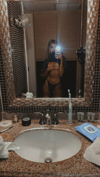 Jayra Brooke