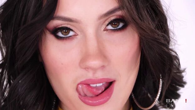 Jazminluvxxx