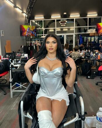 Jazmyn Nyx