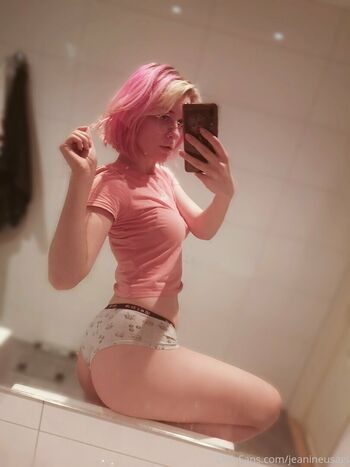 jeanineusagi