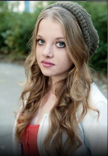 Jella Haase