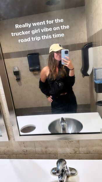Jenna Ezarik