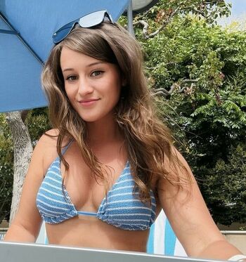 Jenna Ezarik
