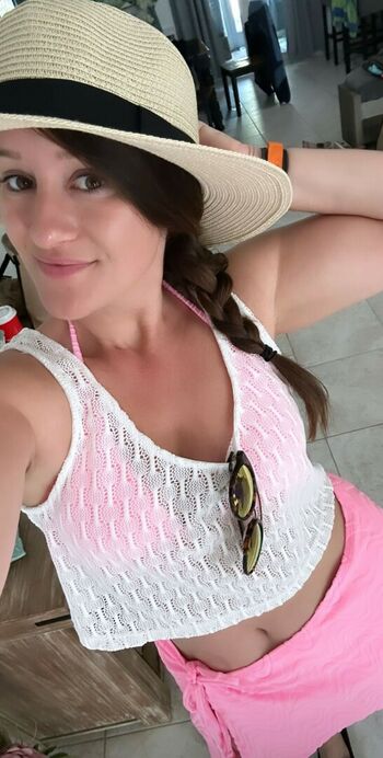 Jenna Ezarik