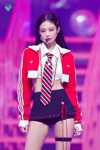 Jennie | BLΛƆKPIИK