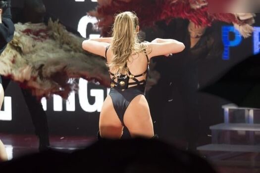 Jennifer Lopez