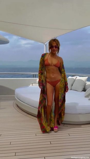 Jennifer Lopez