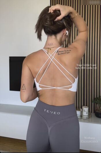 Jennifer Saro