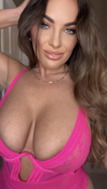 jennynextdoorgirl