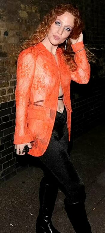 Jess Glynne