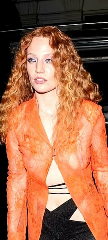 Jess Glynne