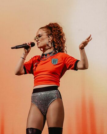 Jess Glynne
