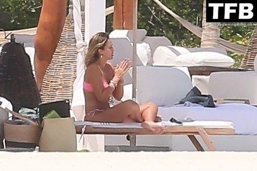 Jessica Alba