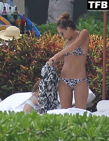 Jessica Alba