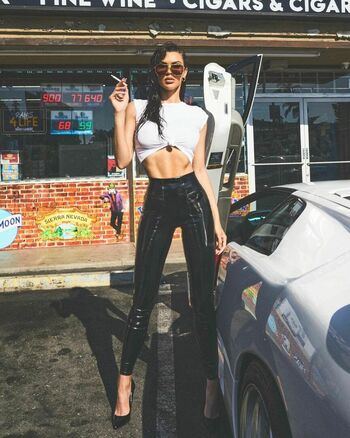 Jessica Naz