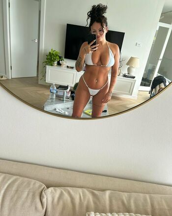 Jesy Nelson