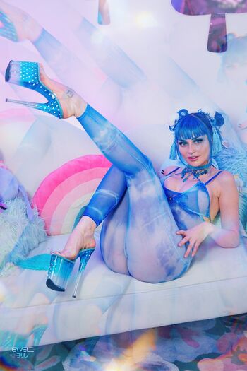 Jewelz Blu