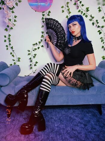 Jewelz Blu