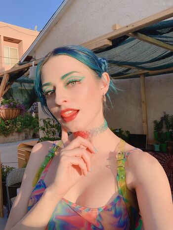 Jewelz Blu