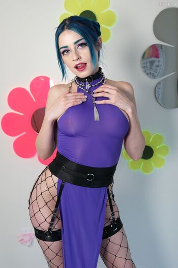 Jewelz Blu