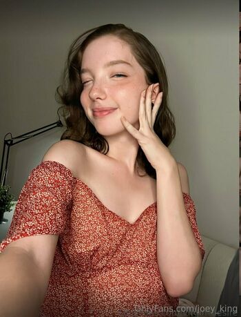Joey King