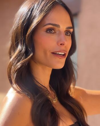 Jordana Brewster