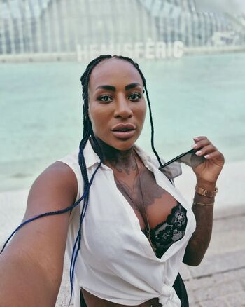 Josy Black