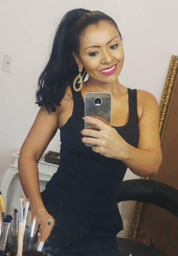 Joyce Oliveira