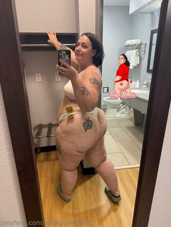 juicymommat