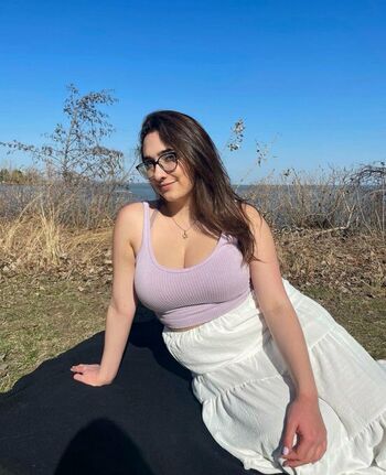 Julia Ain