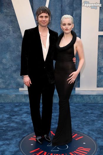 Julia Garner