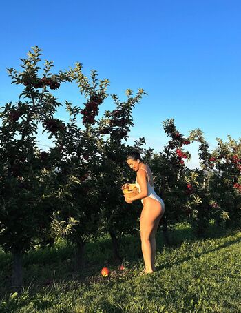 Julia Kelly