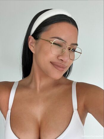 Julia Kelly