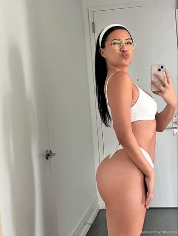 Julia Kelly