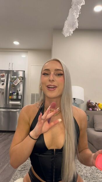 Julia Pakey